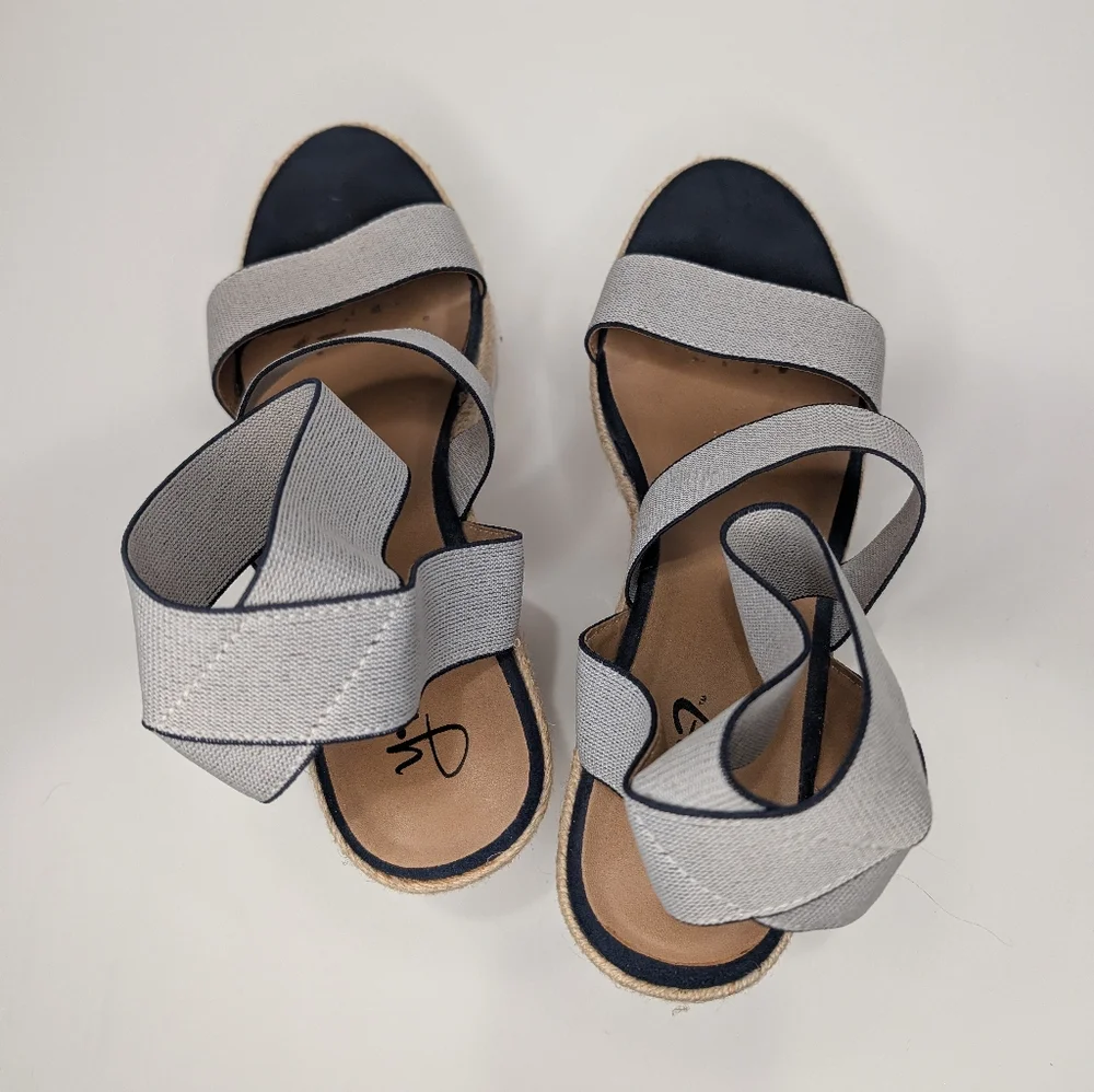 Dexflex Comfort Espadrille Wedge Sandals Size 10 Gray Navy